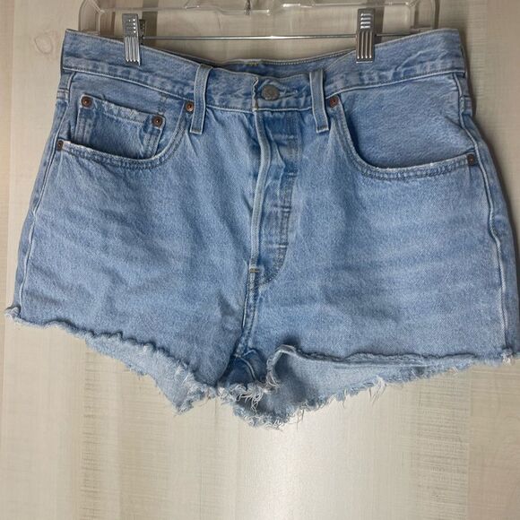 Levi’s 501 button fly cut offs jean‎ denim shorts, size 30 - Picture 2 of 9